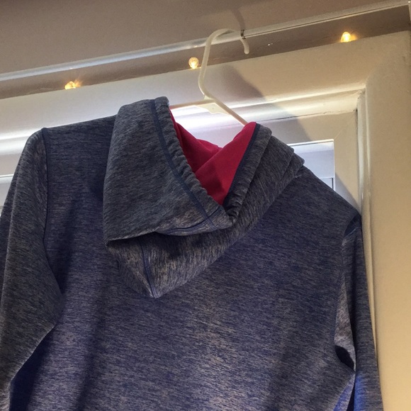 Under Armour sweatshirt - Picture 3 of 4